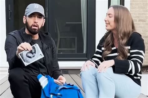 Eminem Tears Up as He Reveals Daughter Hailie Jade Is。